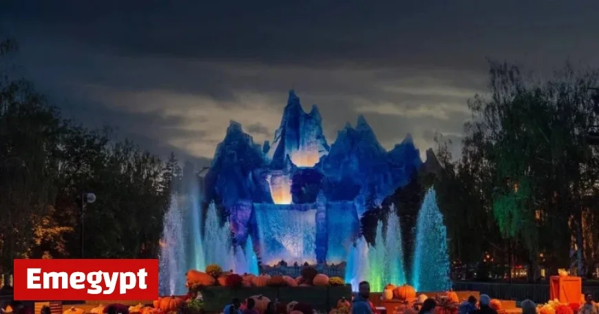 Canada’s Wonderland Drenched in Blue and White for World Series Celebration