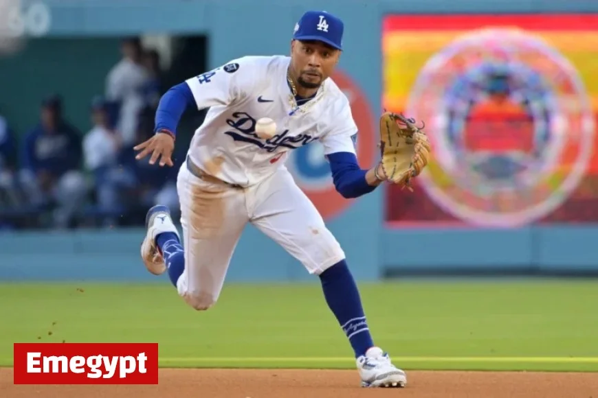 Mookie Betts Claims Top MLB Shortstop Defensive Award