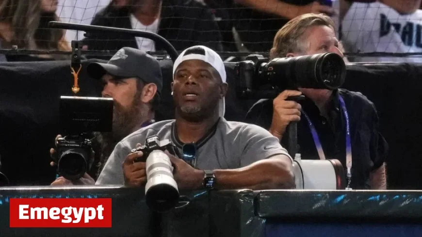 Ken Griffey Jr. Plays Organ in Nike Ad Debuting at World Series