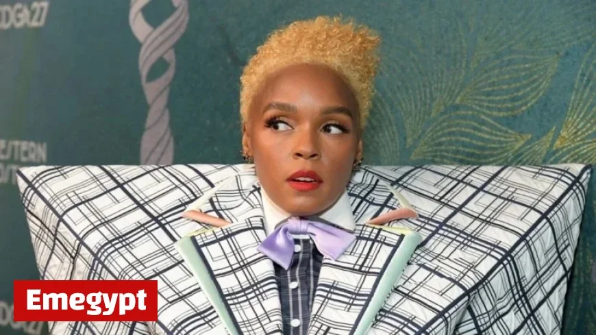 Grammy-Nominated Singer Claims Time Travel Ability