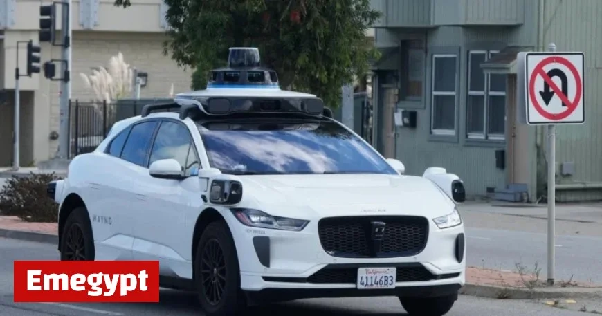 Authorities Investigate Waymo Taxis for Ignoring School Bus Stops
