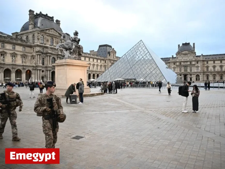 French Police Arrest Two Louvre Jewelry Heist Suspects: Reports