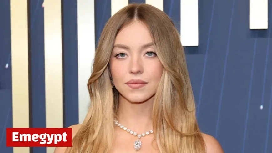 Sydney Sweeney Debuts Chic Short Bleached Bob Hairstyle