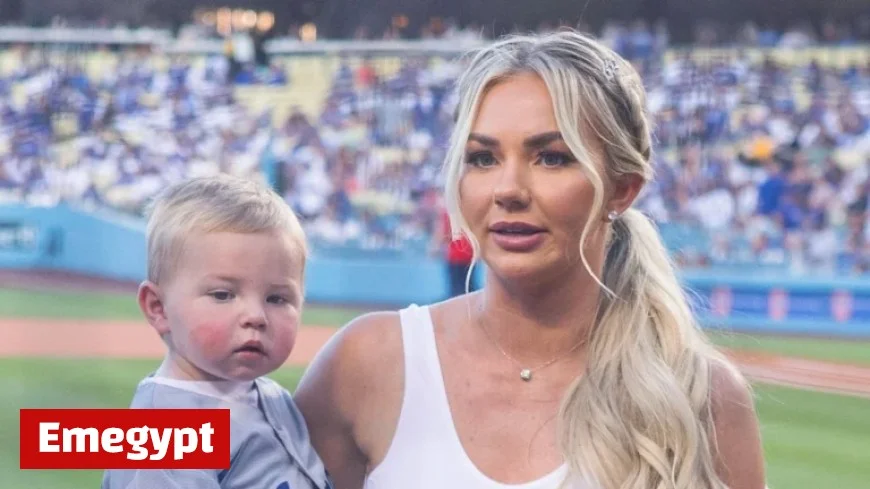 Chelsea Freeman Showcases Dodgers Jersey with Mamiko Tanaka at World Series Game 3