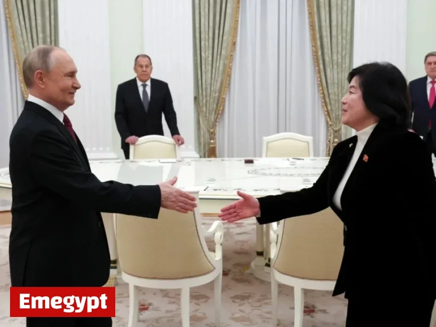 Putin Meets North Korean Diplomat, Affirms Steady Development of Ties