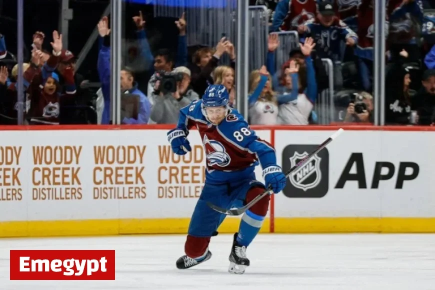 Avalanche Secure Martin Necas with Eight-Year Contract Extension