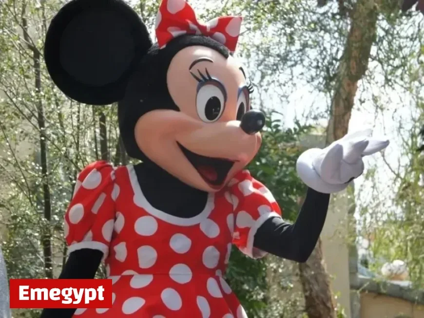 Disneyland to Close 7 Rides During Busy Holiday Season