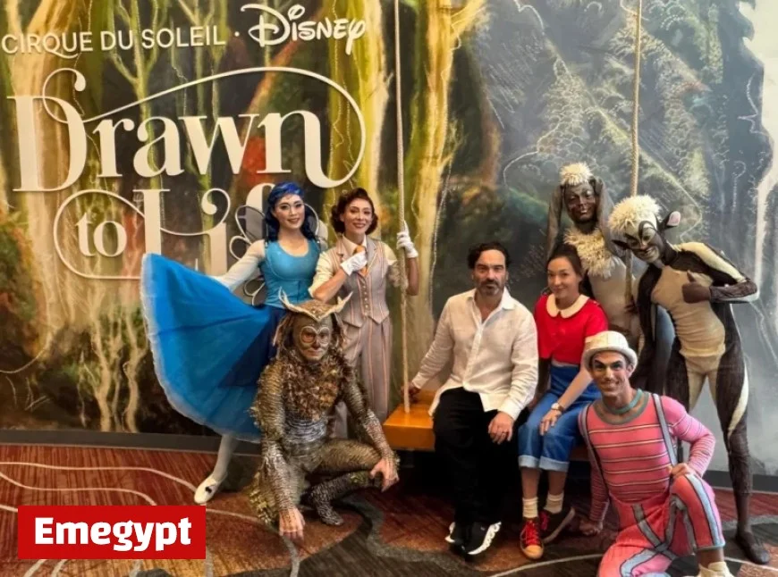 Johnny Galecki Visits Cirque du Soleil’s Drawn to Life at Disney Springs