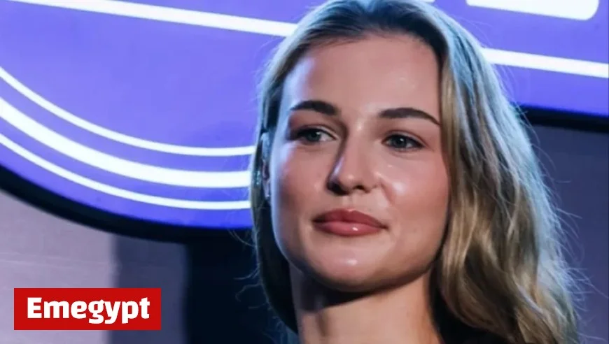 Anna Shines at Parties, Sorana Triumphs at Hong Kong Tennis Championships