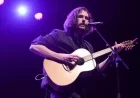 Hozier and Taylor Swift Boost Universal Music Ireland’s Profits and Revenues Through Music Sales