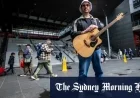 Aussie Busker’s Oasis Set Goes Viral After Years of Performing at Same Spot