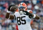 Browns Retain Njoku, Pursue Young Talent Before NFL Trade Deadline