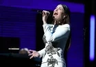 Idina Menzel Hilariously Sings About the Infamous Adele Dazeem Oscars Moment