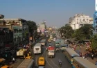 Kolkata in Chaos as Strong Earthquake Tremors Force Residents into the Streets India News
