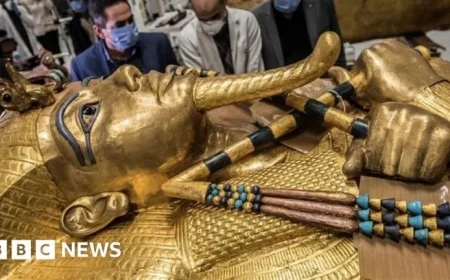 Egypt’s Grand Museum Opens, Showcases Full Tutankhamun Tomb for First Time