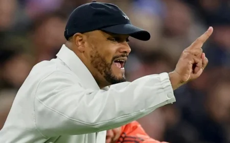 Kompany Chooses to Pass on Signing Kane and Olise