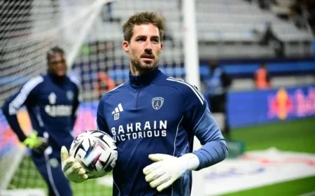 Kevin Trapp Starts, Vincent Marchetti Injured for Paris FC’s Monaco Trip