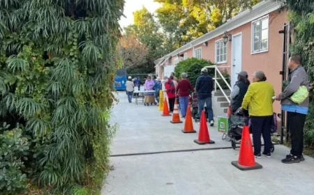 Los Angeles Food Bank Faces Surge as SNAP Benefits End This Weekend
