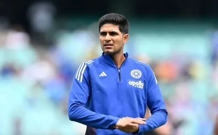 Shubman Gill Shares Heartwarming Moment with Abhishek Sharma’s Parents After AUS vs IND 2025 2nd T20I Watch Now
