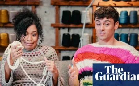 Discover the Incredible Charm of Tom Daley’s Unique Knitting Competition Tonight on TV