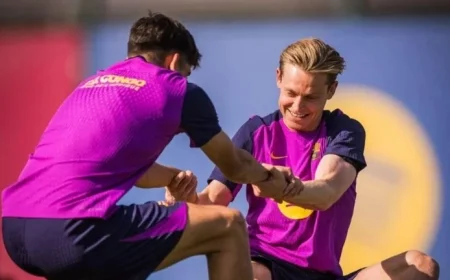 Two La Masia Graduates Reunite with Former Barça Teammates, Sparking Laughter