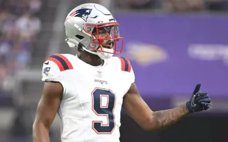 Patriots Receiver Suffers Hamstring Injury, Future Play Uncertain