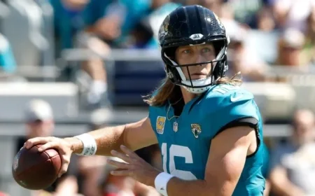 Jaguars QB Lawrence Battles Illness While Playing
