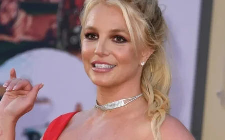 Britney Spears Deletes Instagram After Posting Troubling Updates