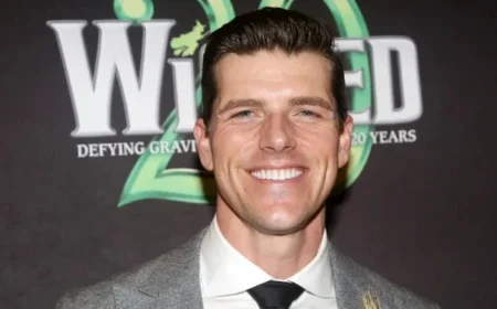 ‘Wicked’ Actor to Conquer NYC Marathon and Perform Two Broadway Shows