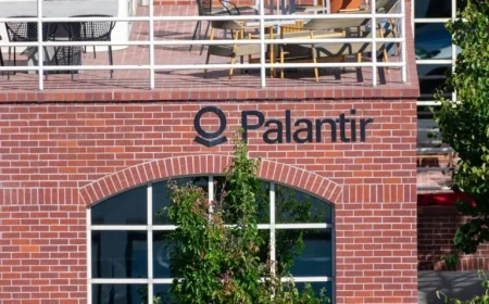 Palantir: Investors Face Unavoidable AI Reality Check