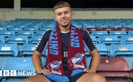 Scunthorpe United Player Injured in Train Stabbing Incident in Huntingdon