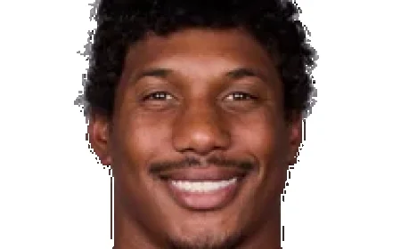 Zay Jones Limited in Friday’s Practice Due to Knee Injury