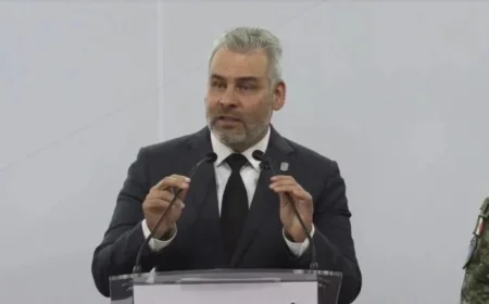 Michoacán Governor: Organized Crime Likely Behind Carlos Manzo’s Murder