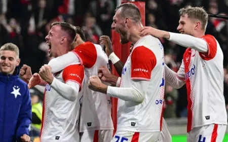 LIVE FOOTBALL: Slavia Concedes in Champions League as Arsenal Strikes with Penalty