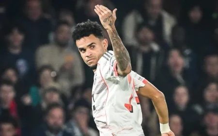 Bayern Dominates Early but Sees Red in Intense Champions League Clash in Paris