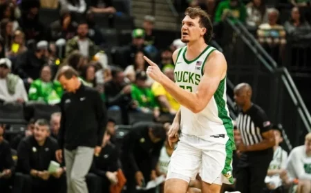 Ducks Face Hawaii in Exciting Season Opener