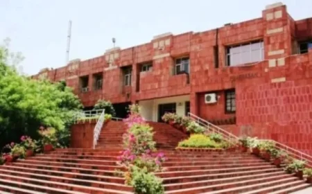 Students Energize Campus with Slogans and Drums for JNUSU Election Voting