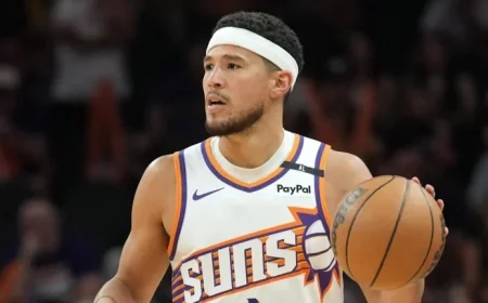 Discover Why Devin Booker Chose to Stay with the Phoenix Suns