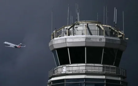Air Traffic Controllers Warn of Crisis Amid Extended U.S. Government Shutdown
