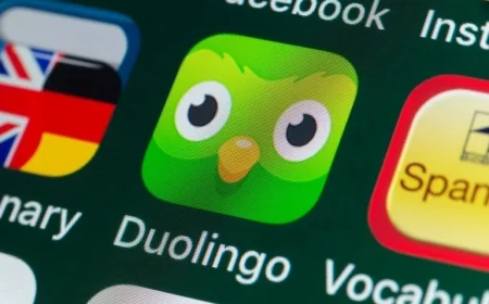 Duolingo Thrives with Premium Margins, Yet AI’s Impact Could Limit Growth