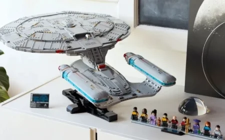 Lego Unveils $400 Star Trek Enterprise Set with Picard, Data, and Worf