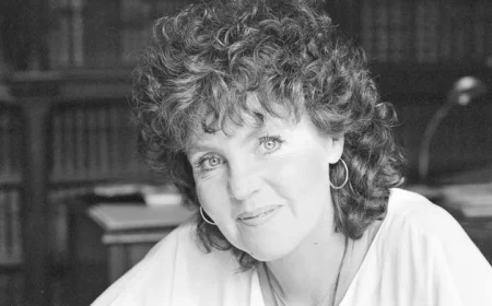 Beloved ‘Shirley Valentine’ and ‘Upstairs Downstairs’ Star Pauline Collins Passes Away at 85