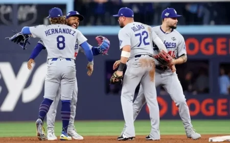 Giants Acquire World Series-Winning Outfielder from Dodgers