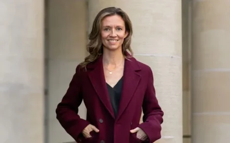 Holly Cairns and Saipan Actors Set to Shine on Late Late Show