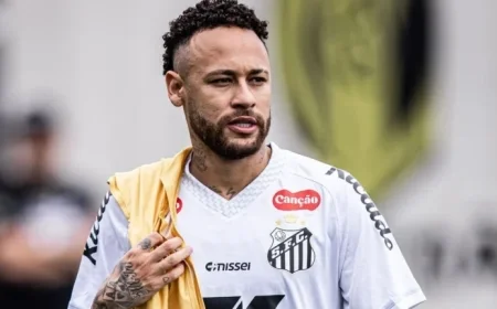 Neymar Excluded from Santos vs Palmeiras Match