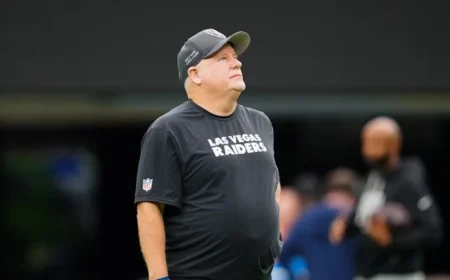 Lincoln Kennedy Stands Firm in Support of Chip Kelly