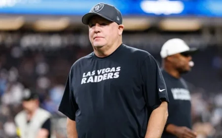 49ers Fans Recall Former Coach’s Struggles with Raiders