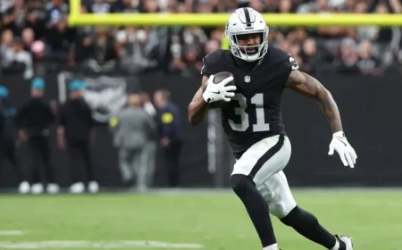 Raheem Mostert Excels on Special Teams in Raiders’ Week 9 Defeat