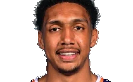 Ryan Dunn Likely to Play Tuesday After Knee Injury