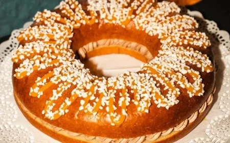 Discover La Corona de la Almudena the Must-Try Roscón de Reyes Delight in Arganzuela
